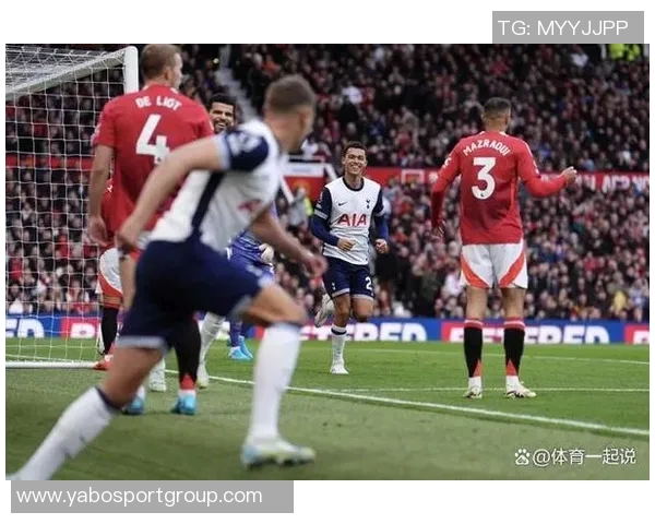 英超积分榜混乱不堪热刺稳居第三曼联与多队同分争夺第七位